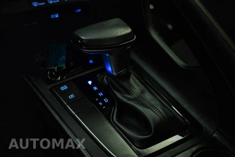 2025 Hyundai Elantra SEL Sport - miniatura 17