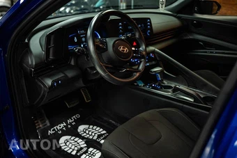 2025 Hyundai Elantra SEL Sport - miniatura 8