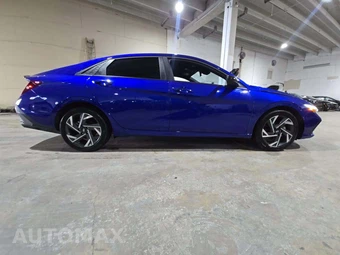 2025 Hyundai Elantra SEL Sport - miniatura 4