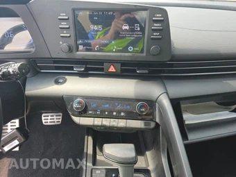 2025 Hyundai Elantra SEL Sport - miniatura 11