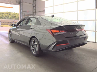 2025 Hyundai Elantra SEL Sport - miniatura 6