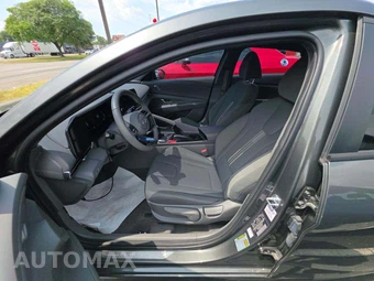 2025 Hyundai Elantra SEL Sport - miniatura 6