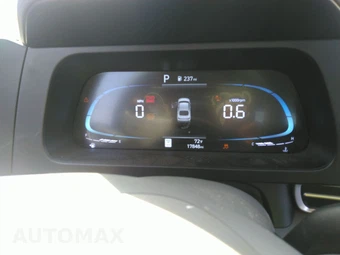 2025 Hyundai Elantra SEL Sport - miniatura 33