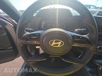2025 Hyundai Elantra SEL Sport - miniatura 10