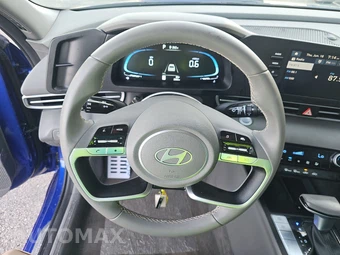 2025 Hyundai Elantra SEL Sport - miniatura 10