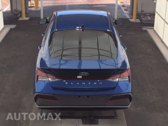 2025 Hyundai Elantra SEL Sport - miniatura 5