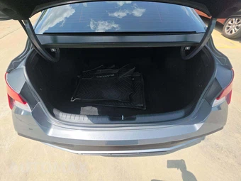 2025 Hyundai Elantra SEL Sport - miniatura 11