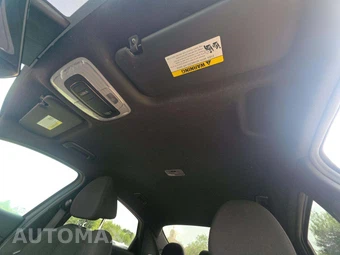 2025 Hyundai Elantra SEL Sport - miniatura 8