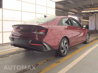 2025 Hyundai Elantra SEL Sport - miniatura 4