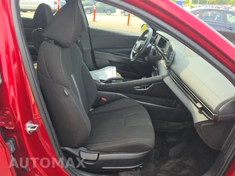 2025 Hyundai Elantra SEL Sport - miniatura 8