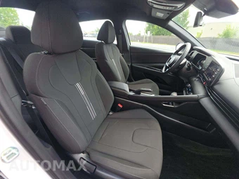 2025 Hyundai Elantra SEL Sport - miniatura 15