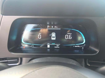 2025 Hyundai Elantra SEL Sport - miniatura 6