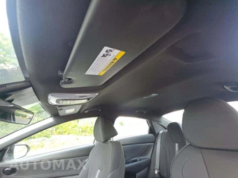 2025 Hyundai Elantra SEL Sport - miniatura 8