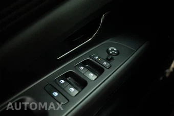 2025 Hyundai Elantra SEL Sport - miniatura 26