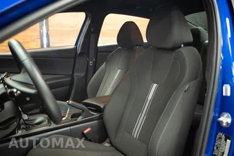 2025 Hyundai Elantra SEL Sport - miniatura 9