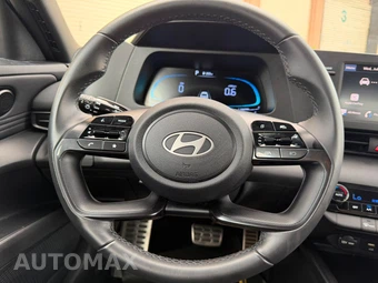 2025 Hyundai Elantra SEL Sport - miniatura 12