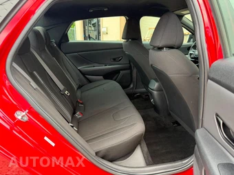 2025 Hyundai Elantra SEL Sport - miniatura 19