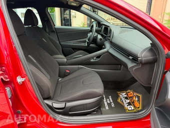 2025 Hyundai Elantra SEL Sport - miniatura 20