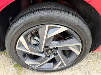 2025 Hyundai Elantra SEL Sport - miniatura 24