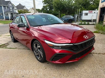 2025 Hyundai Elantra SEL Sport - miniatura 7