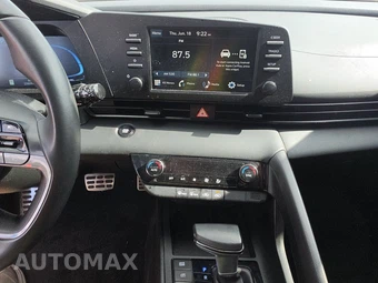 2025 Hyundai Elantra SEL Sport - miniatura 11
