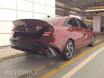 2025 Hyundai Elantra SEL Sport - miniatura 4