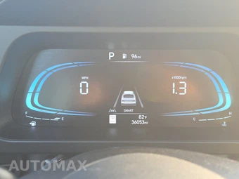 2025 Hyundai Elantra SEL Sport - miniatura 12