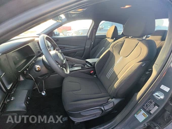 2025 Hyundai Elantra SEL Sport - miniatura 7