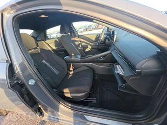 2025 Hyundai Elantra SEL Sport - miniatura 8