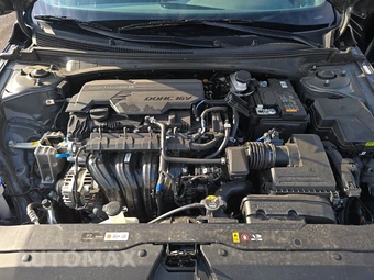 2025 Hyundai Elantra SEL Sport - miniatura 15
