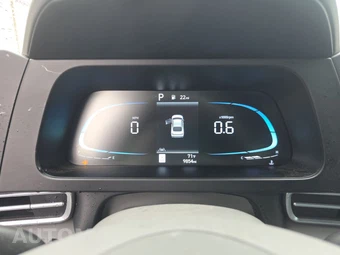 2025 Hyundai Elantra SEL Sport - miniatura 12