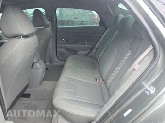 2025 Hyundai Elantra SEL Sport - miniatura 13