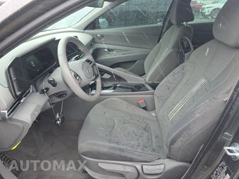 2025 Hyundai Elantra SEL Sport - miniatura 7