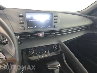 2025 Hyundai Elantra SEL Sport - miniatura 11