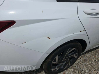 2025 Hyundai Elantra SEL Sport - miniatura 26