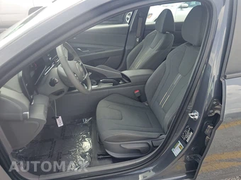 2025 Hyundai Elantra SEL Sport - miniatura 7