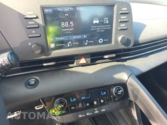 2025 Hyundai Elantra SEL Sport - miniatura 11