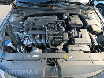2025 Hyundai Elantra SEL Sport - miniatura 15