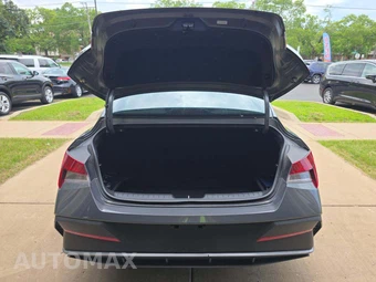 2025 Hyundai Elantra SEL Sport - miniatura 14