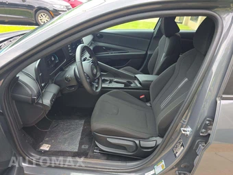2025 Hyundai Elantra SEL Sport - miniatura 6