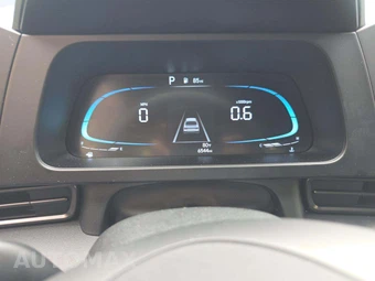 2025 Hyundai Elantra SEL Sport - miniatura 9