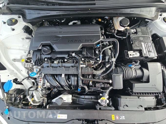 2025 Hyundai Elantra SEL Sport - miniatura 15