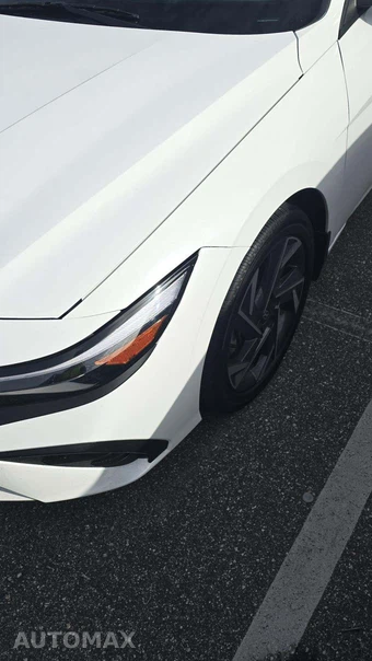 2025 Hyundai Elantra SEL Sport - miniatura 20