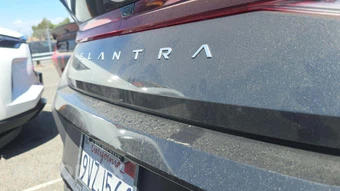 2025 Hyundai Elantra SEL Sport - miniatura 21