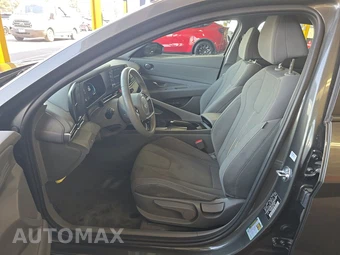 2025 Hyundai Elantra SEL Sport - miniatura 7