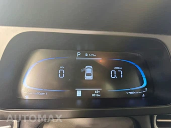 2025 Hyundai Elantra SEL Sport - miniatura 14