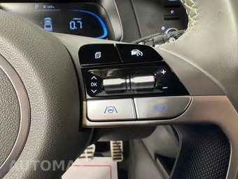 2025 Hyundai Elantra SEL Sport - miniatura 16