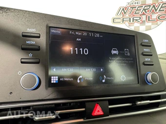 2025 Hyundai Elantra SEL Sport - miniatura 19