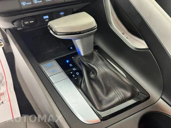 2025 Hyundai Elantra SEL Sport - miniatura 22