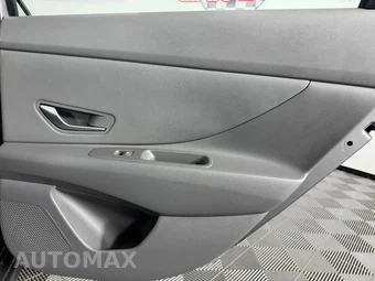 2025 Hyundai Elantra SEL Sport - miniatura 41